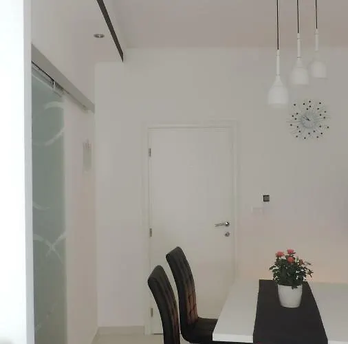 Гостевой дом & Ivan 3*