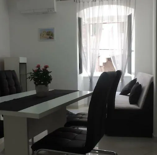 & Ivan 3* Шибеник